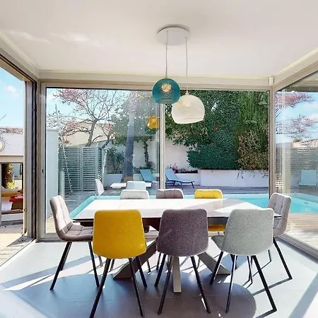 Les Bougainvilliers Vila