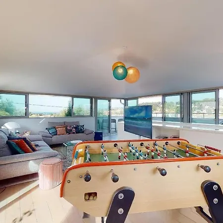 Les Bougainvilliers * Sanary-sur-Mer